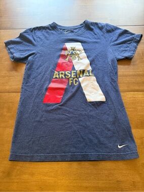 Nike Arsenal FC Graphic T Shirt Navy Red White Gold Logo Size Small